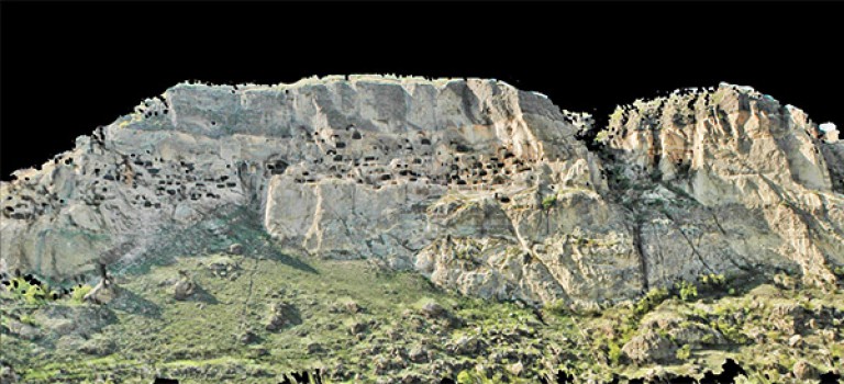 Reverse engineering delle strutture della città rupestre di Vardzia (Georgia), mediante laser-scanner ad alta precisione